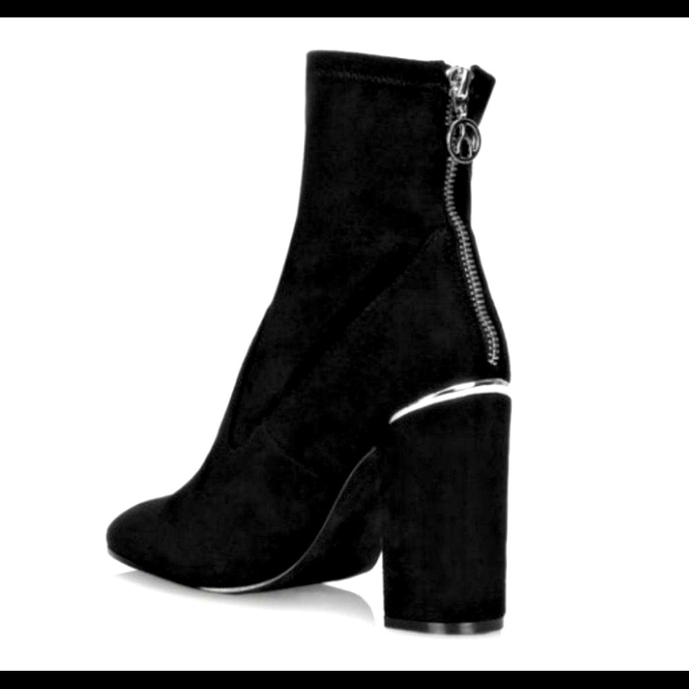 The Wishbone Collection Gemma Stretch Suede Black Heeled Bootie size 8M
